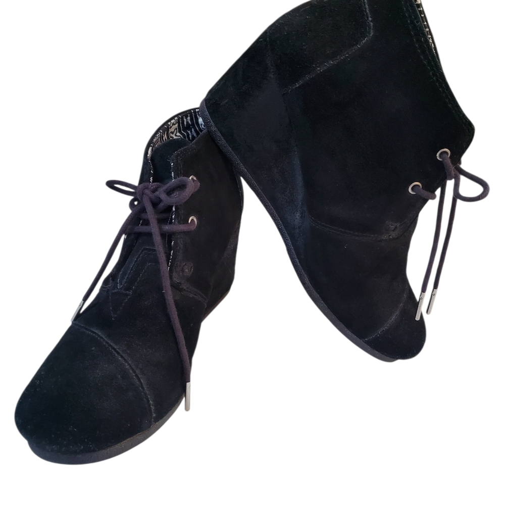 Toms Black and White Patterned Footwear